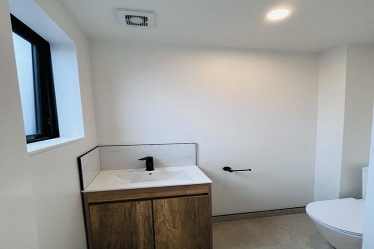 Photo of property in 8 Toetoe Street, Westgate, 0814