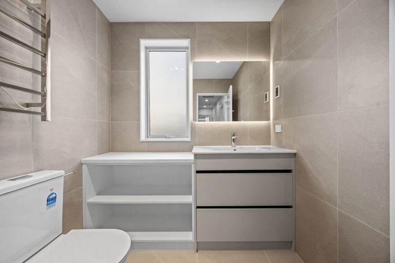 Photo of property in 32 Corporal Street, Papakura, 2110