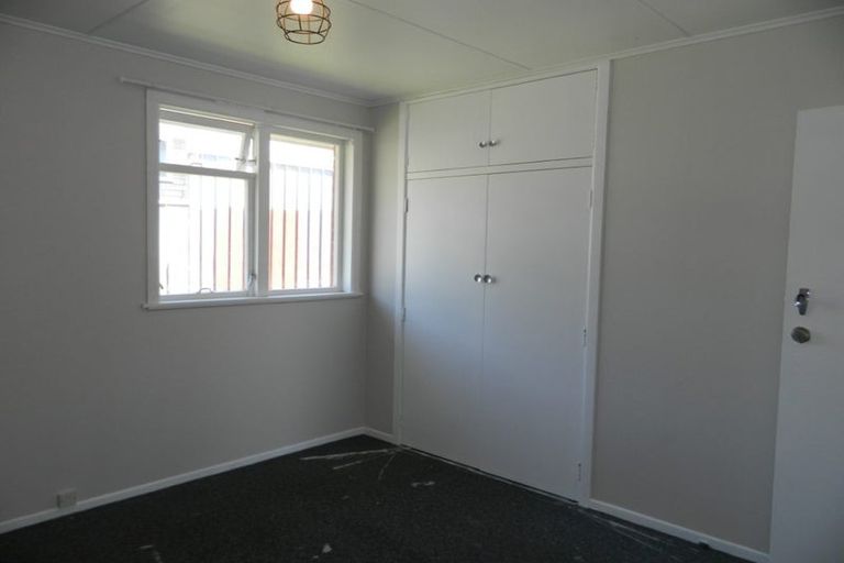 Photo of property in 36 Mahinawa Street, Takapuwahia, Porirua, 5022