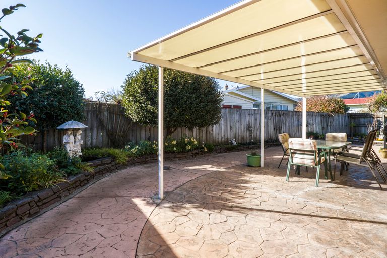 Photo of property in 24 Coleridge Place, Stoke, Nelson, 7011