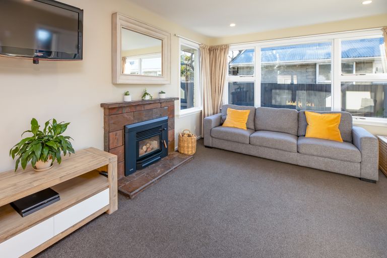 Photo of property in 27 Kirner Street, Burwood, Christchurch, 8083