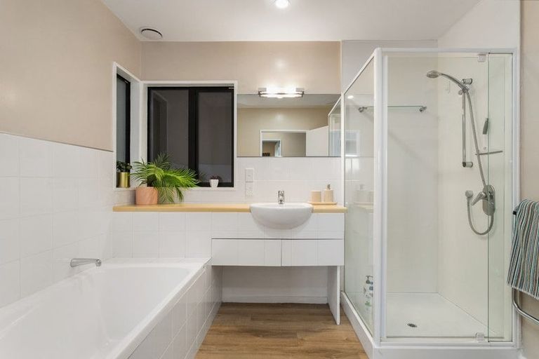 Photo of property in 106 Cannon Hill Crescent, Mount Pleasant, Christchurch, 8081