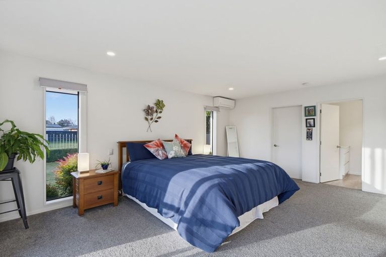 Photo of property in 1 Appleton Place, Woodend, 7610