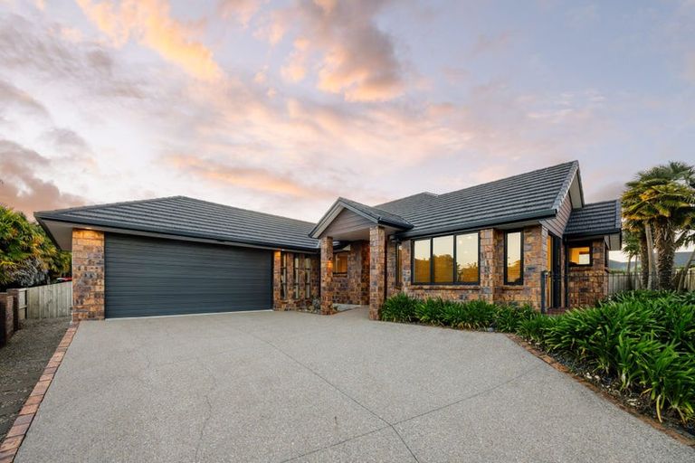 Photo of property in 14 Cherie Close, Rototuna, Hamilton, 3210