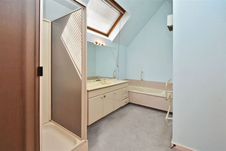 Photo of property in 2/23 Hamilton Avenue, Ilam, Christchurch, 8041