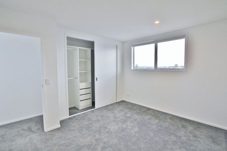Photo of property in 6/42 Kaikoura Street, Henderson, Auckland, 0612