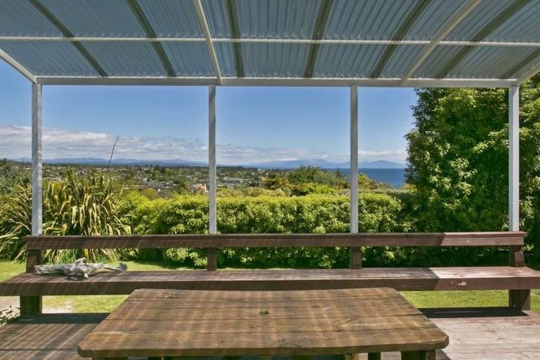 Photo of property in 9 Beachman Grove, Hilltop, Taupo, 3330