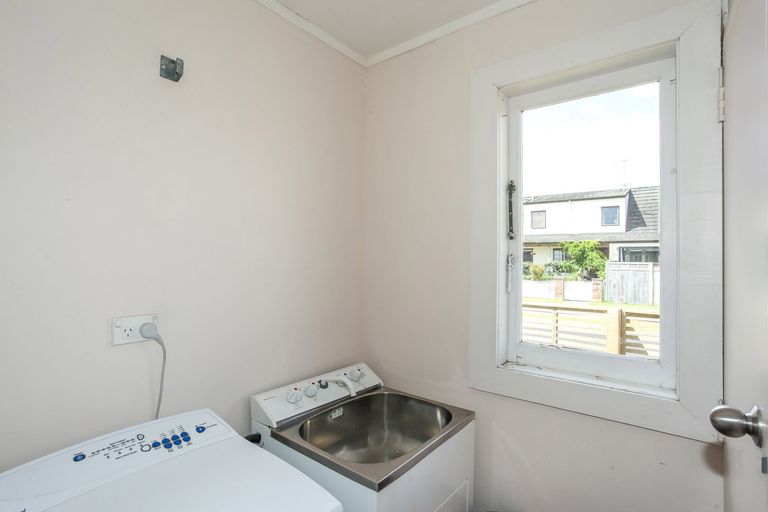 Photo of property in 18b Henderson Avenue, Tuakau, 2121
