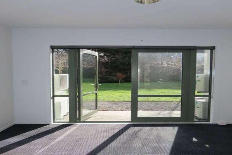 Photo of property in 184 Johns Road, Northwood, Christchurch, 8051
