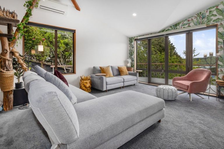 Photo of property in 57 Kinloch Place, Papakowhai, Porirua, 5024