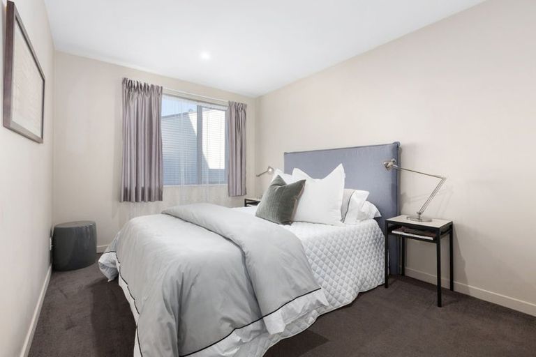 Photo of property in 30/31 Princess Terrace, Newtown, Wellington, 6021