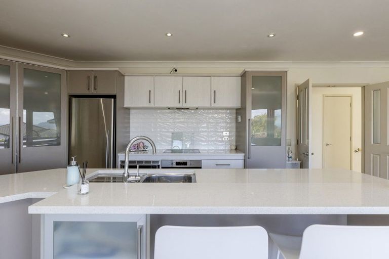 Photo of property in 17 Acacia Bay Road, Nukuhau, Taupo, 3330