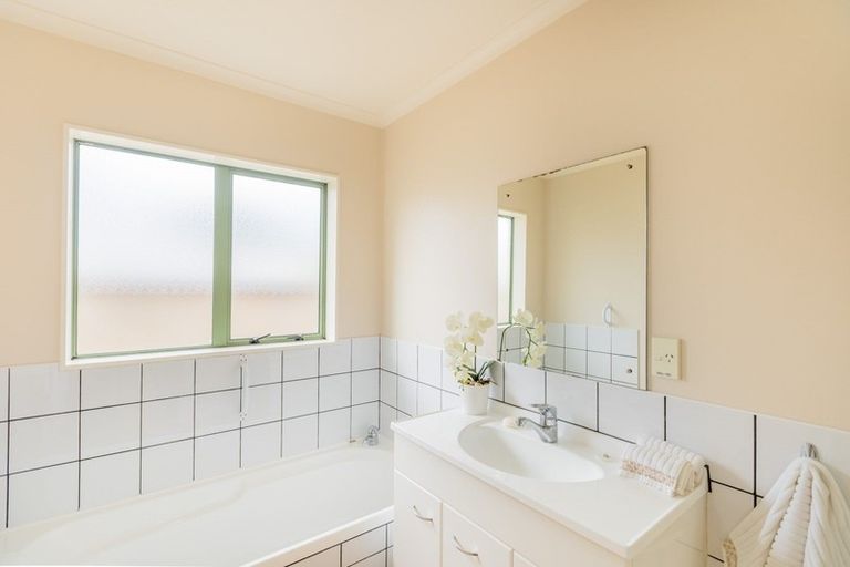 Photo of property in 63a Amohia Street, Paraparaumu, 5032