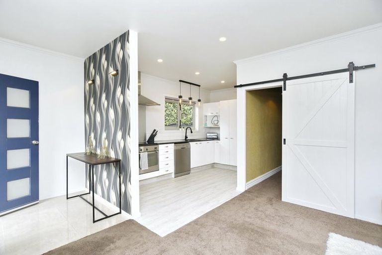 Photo of property in 15 Hargest Crescent, Sydenham, Christchurch, 8023