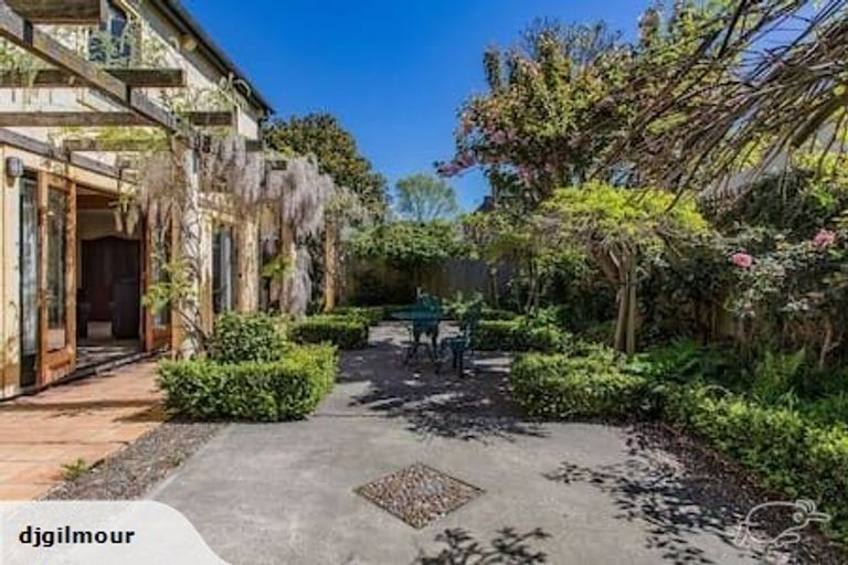 Photo of property in 1/12 Hewitts Road, Merivale, Christchurch, 8014