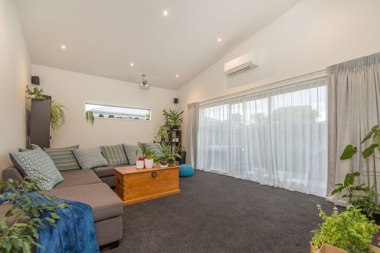 Photo of property in 175b Palmers Road, New Brighton, Christchurch, 8083