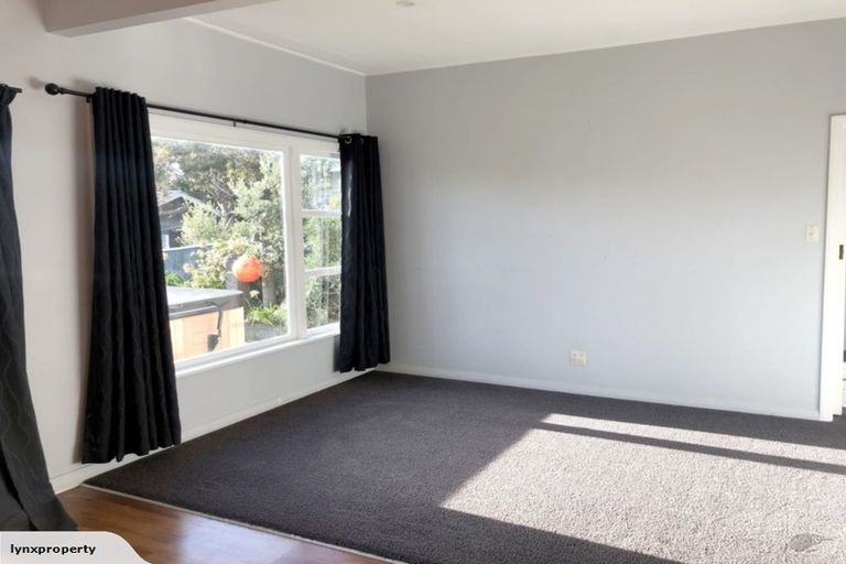Photo of property in 410 Muritai Road, Eastbourne, Lower Hutt, 5013