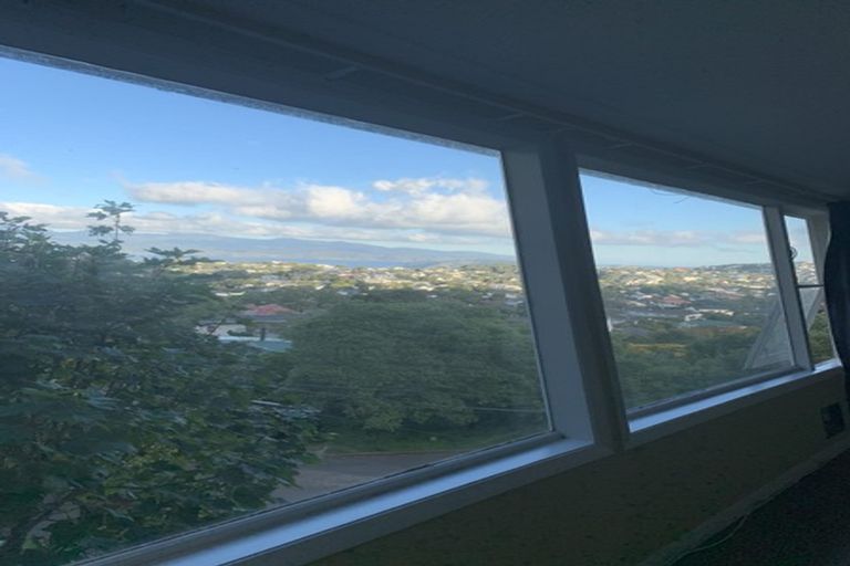 Photo of property in 43a Baroda Street, Khandallah, Wellington, 6035