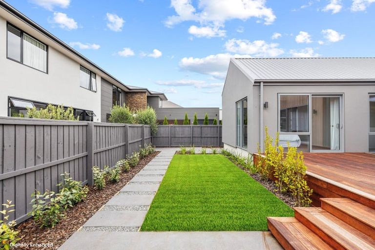Photo of property in 17 Bradshaw Terrace, Riccarton, Christchurch, 8011