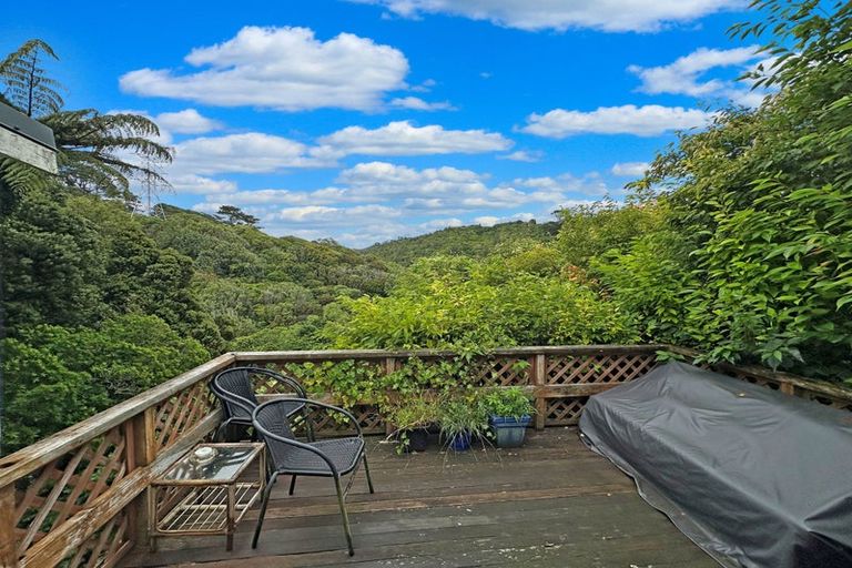 Photo of property in 54 Moana Road, Kelburn, Wellington, 6012
