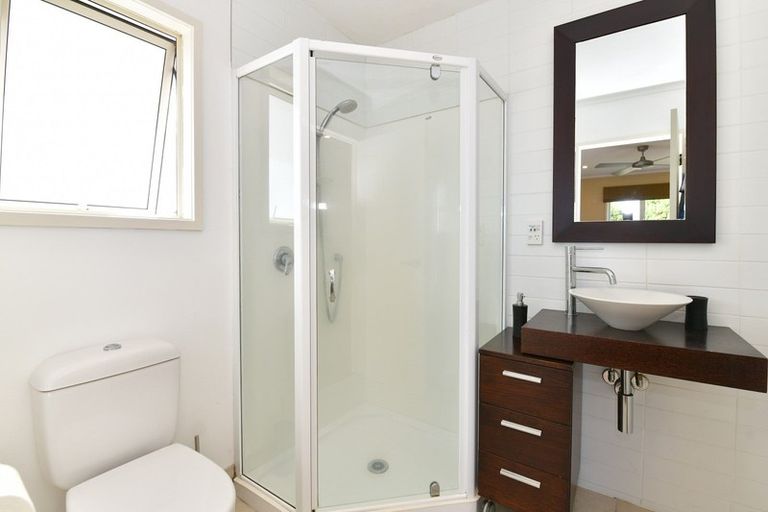 Photo of property in 10 Melia Place, Stanmore Bay, Whangaparaoa, 0932