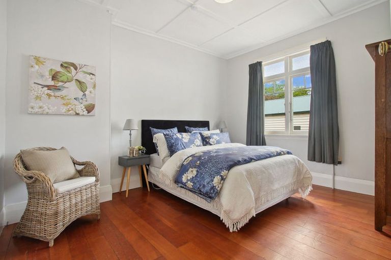 Photo of property in 32 Mellsop Avenue, Waiuku, 2123