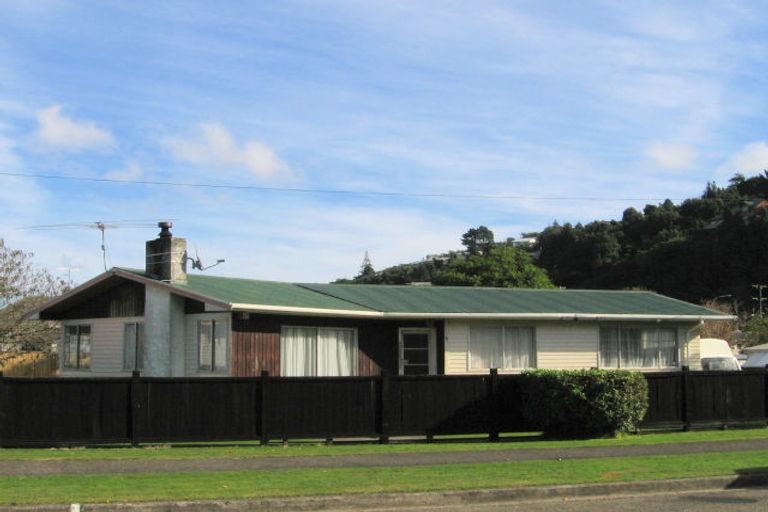 Photo of property in 2 Charles Street, Belmont, Lower Hutt, 5010