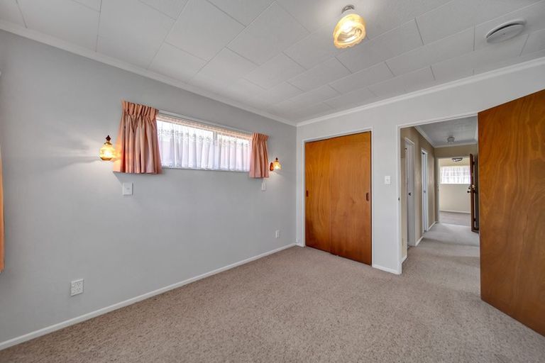 Photo of property in 1 Price Street, Westown, New Plymouth, 4310