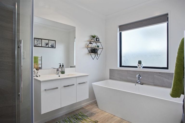 Photo of property in 91 Te Hurunui Drive, Pegasus, 7612