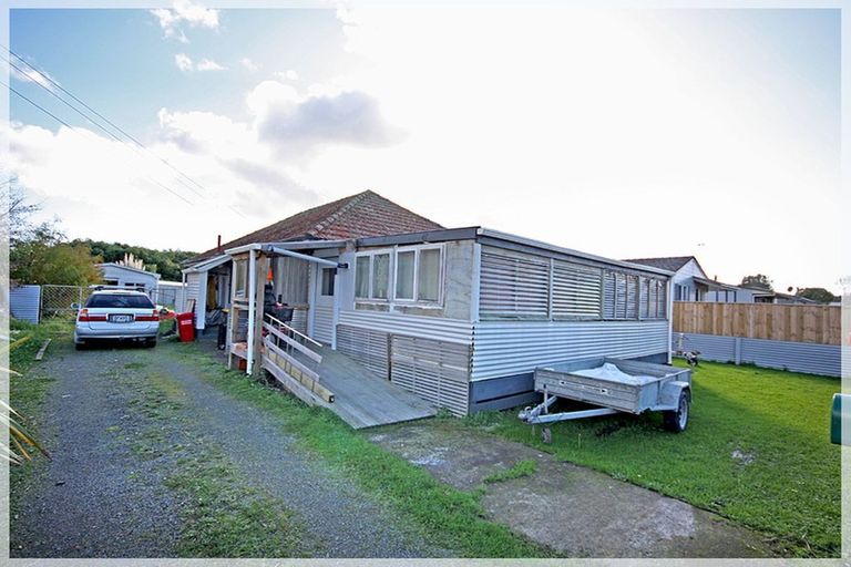 Photo of property in 7 Huntly Street, Foxton, 4814