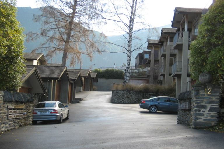 Photo of property in The Woods, 4/12 Dublin Street, Queenstown, 9300