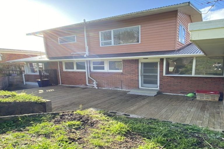 Photo of property in 11 Beswick Place, Birkdale, Auckland, 0626