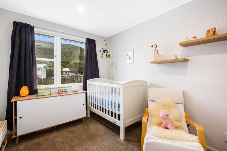 Photo of property in 23 Parenga Street, Wainuiomata, Lower Hutt, 5014