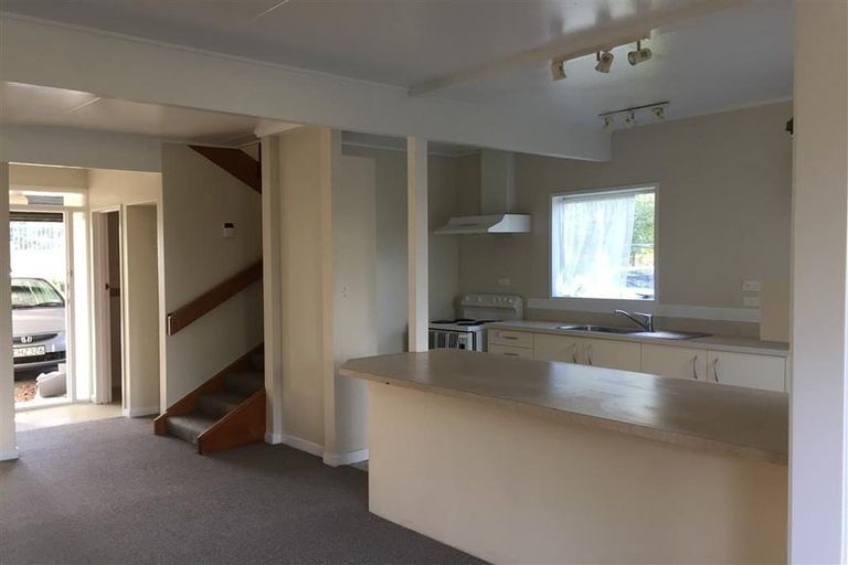 Photo of property in 100 Lake Road, Koutu, Rotorua, 3010