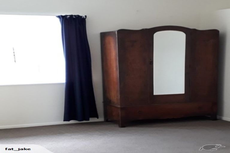 Photo of property in 16 Milne Terrace, Island Bay, Wellington, 6023