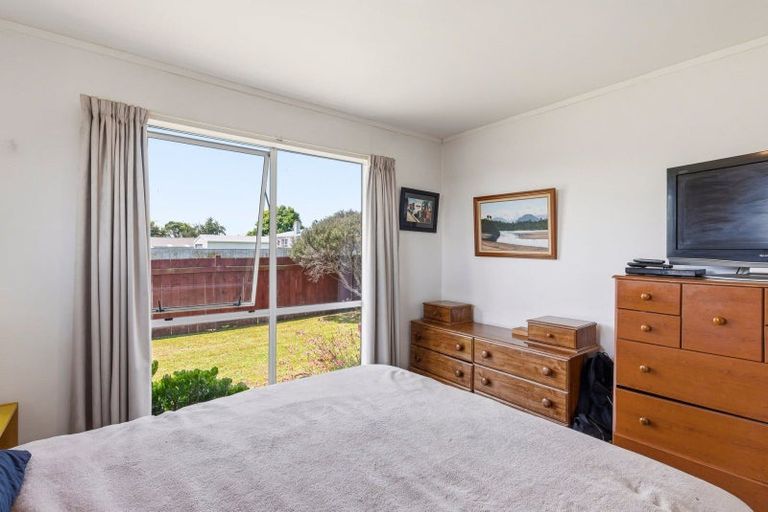 Photo of property in 2 Cargill Street, Levin, 5510