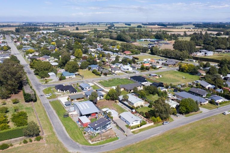 Photo of property in 24 Rakaia Terrace, Rakaia, 7710