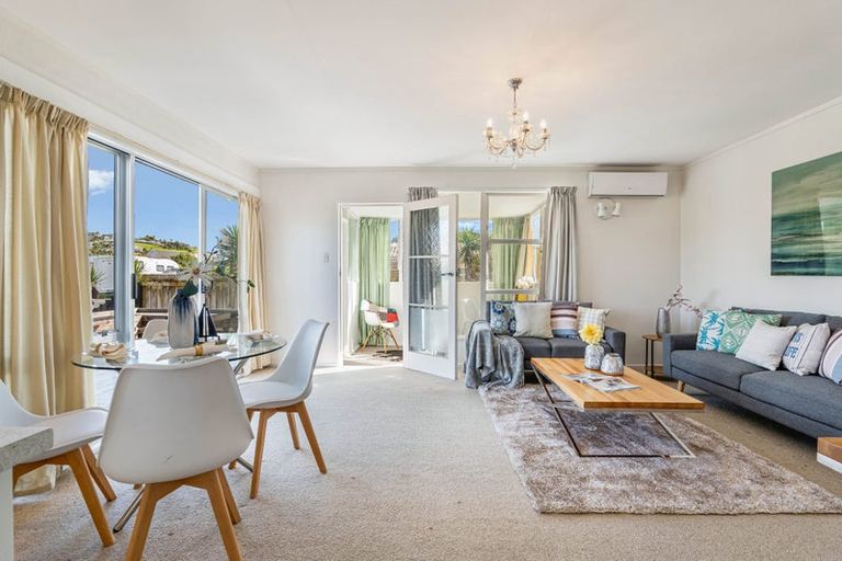 Photo of property in 1/137 Centreway Road, Orewa, 0931