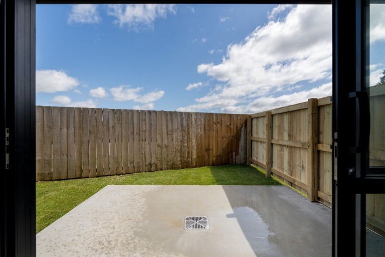 Photo of property in 100 Hagart-alexander Drive, Mosgiel, 9024