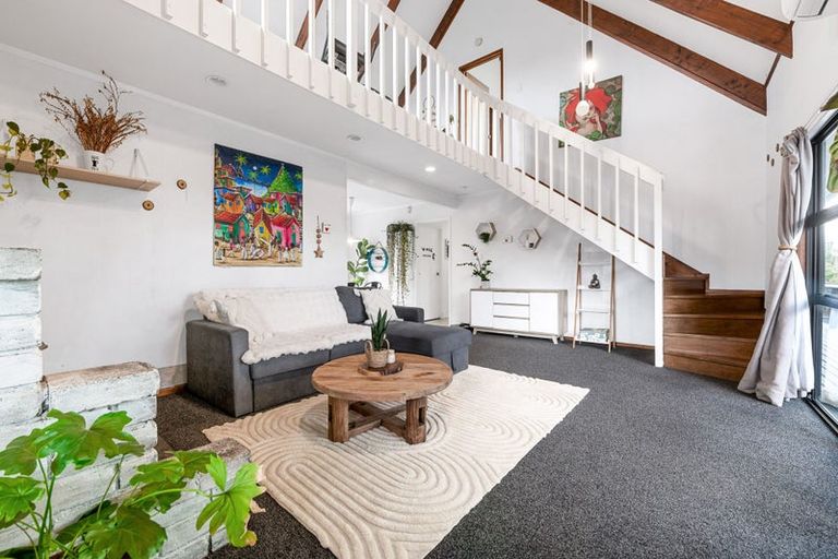 Photo of property in 5b Ross View Terrace, Dinsdale, Hamilton, 3204