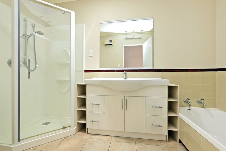 Photo of property in 16a Mchardy Street, Havelock North, 4130