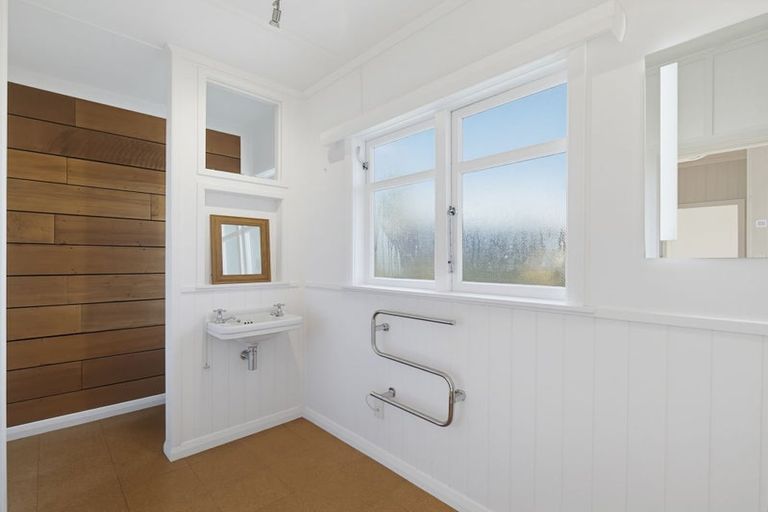 Photo of property in 21a Sydney Street, Takapau, 4203