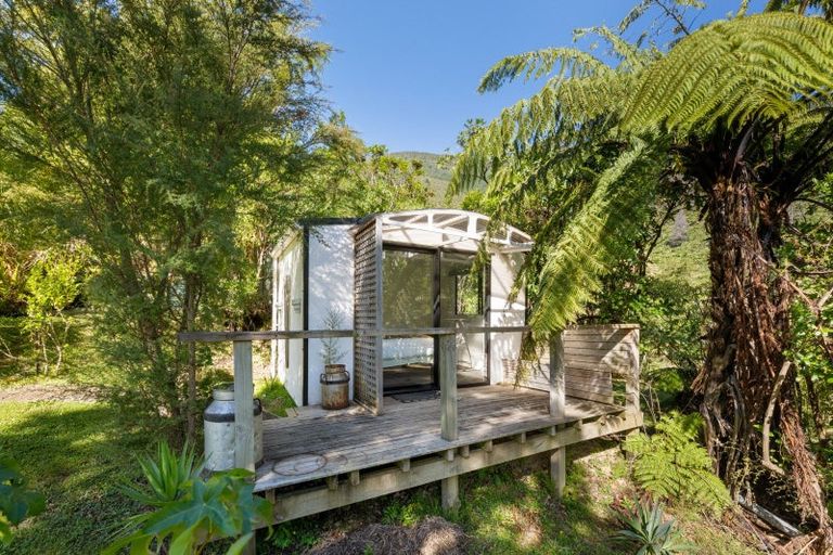 Photo of property in 243 Boons Valley Road, Waikawa, Picton, 7220