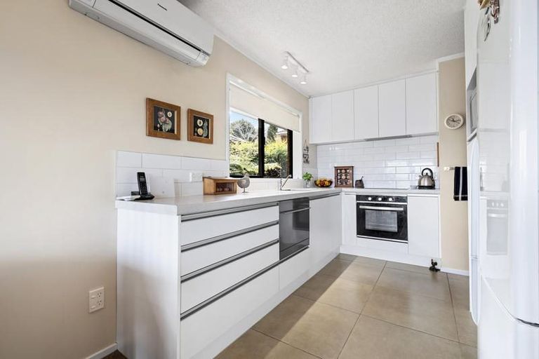 Photo of property in 1/71 Dalwhinnie Parade, Highland Park, Auckland, 2010