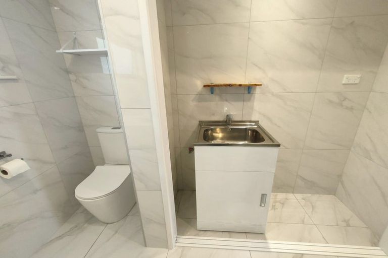 Photo of property in 26 Moore Street, Hillcrest, Auckland, 0627