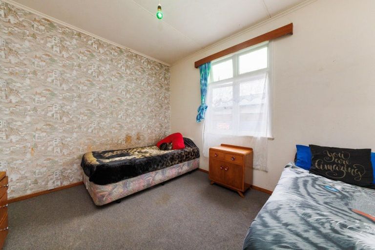 Photo of property in 31 Knowles Street, Terrace End, Palmerston North, 4410