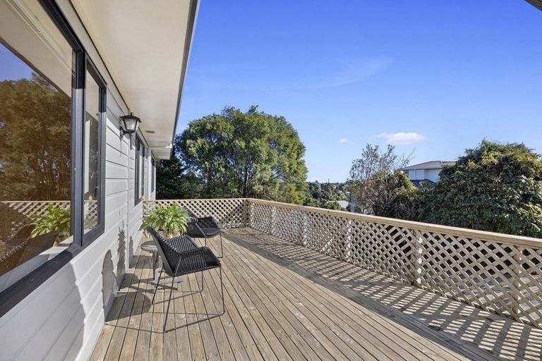 Photo of property in 7 Larsen Place, Merrilands, New Plymouth, 4312
