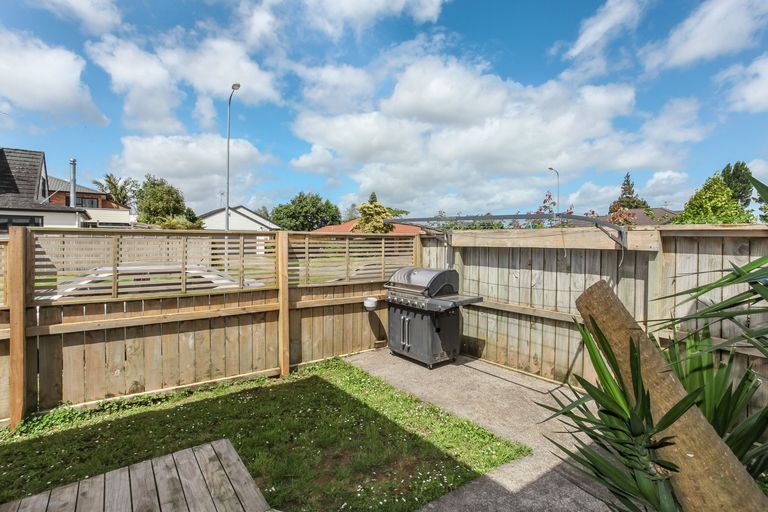 Photo of property in 18b Henderson Avenue, Tuakau, 2121