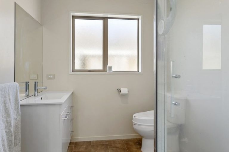 Photo of property in 3 Reeves Road, Rangiora, 7400