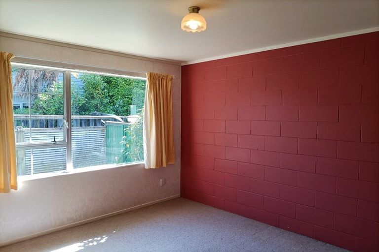 Photo of property in 141a Taylor Terrace, Tawa, Wellington, 5028